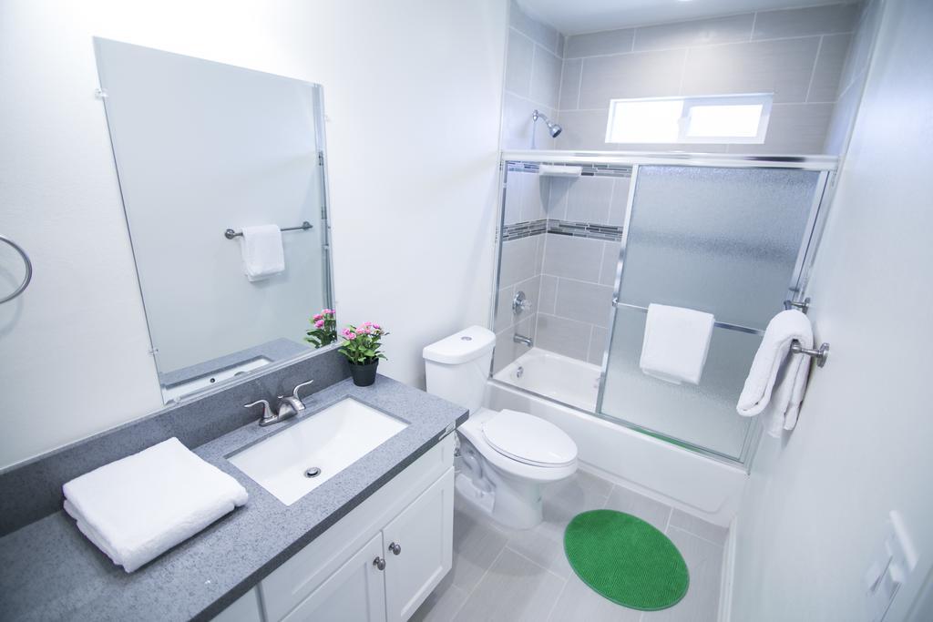 Los Angeles Downtown Apartments Екстер'єр фото