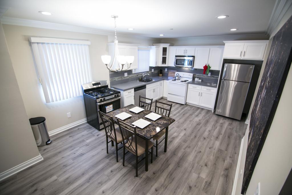 Los Angeles Downtown Apartments Екстер'єр фото